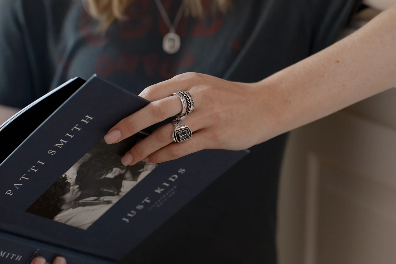 Seize The Day Latin Motto Band Ring - Image 4