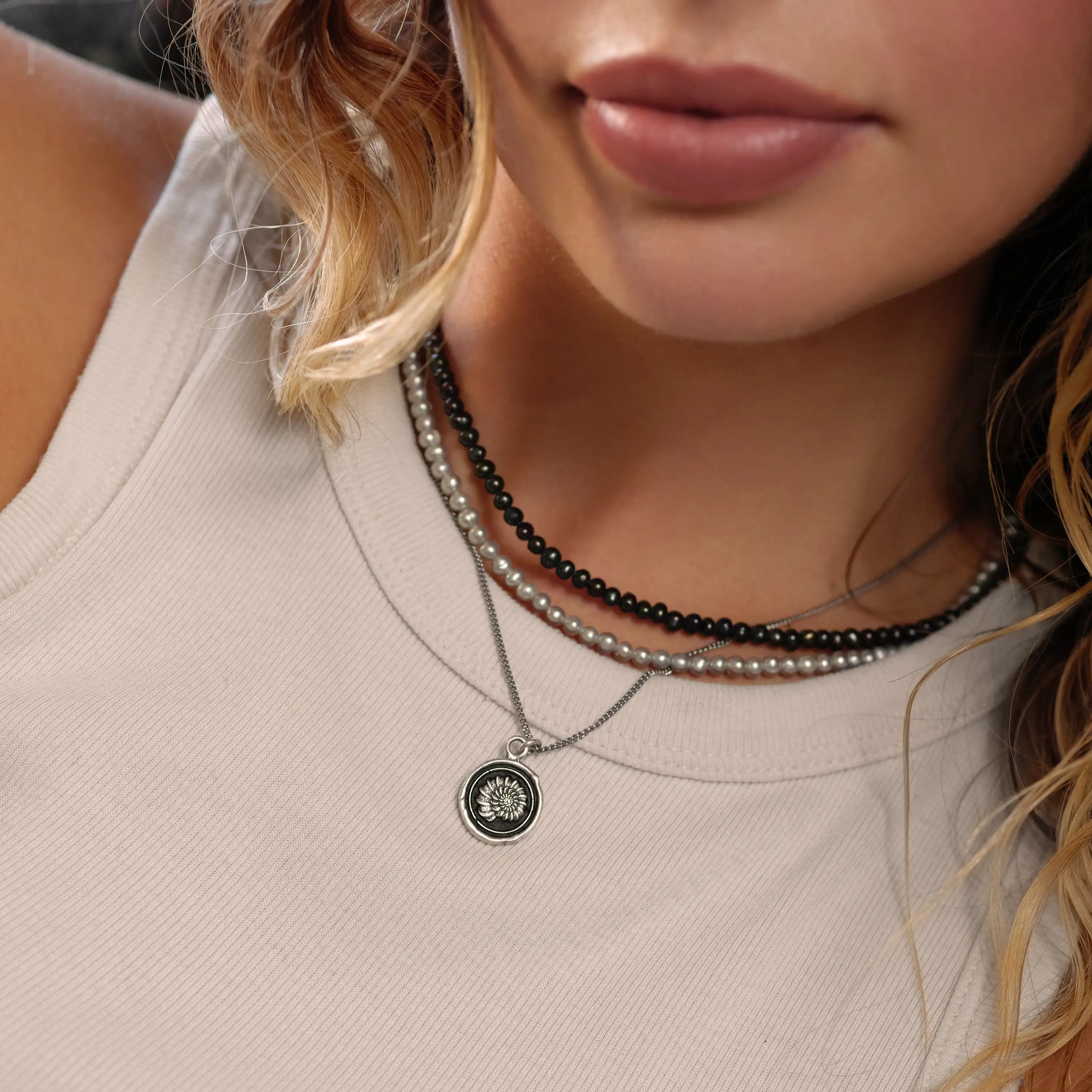 Dove Grey Pearl Choker with Talisman Clip - Image 3