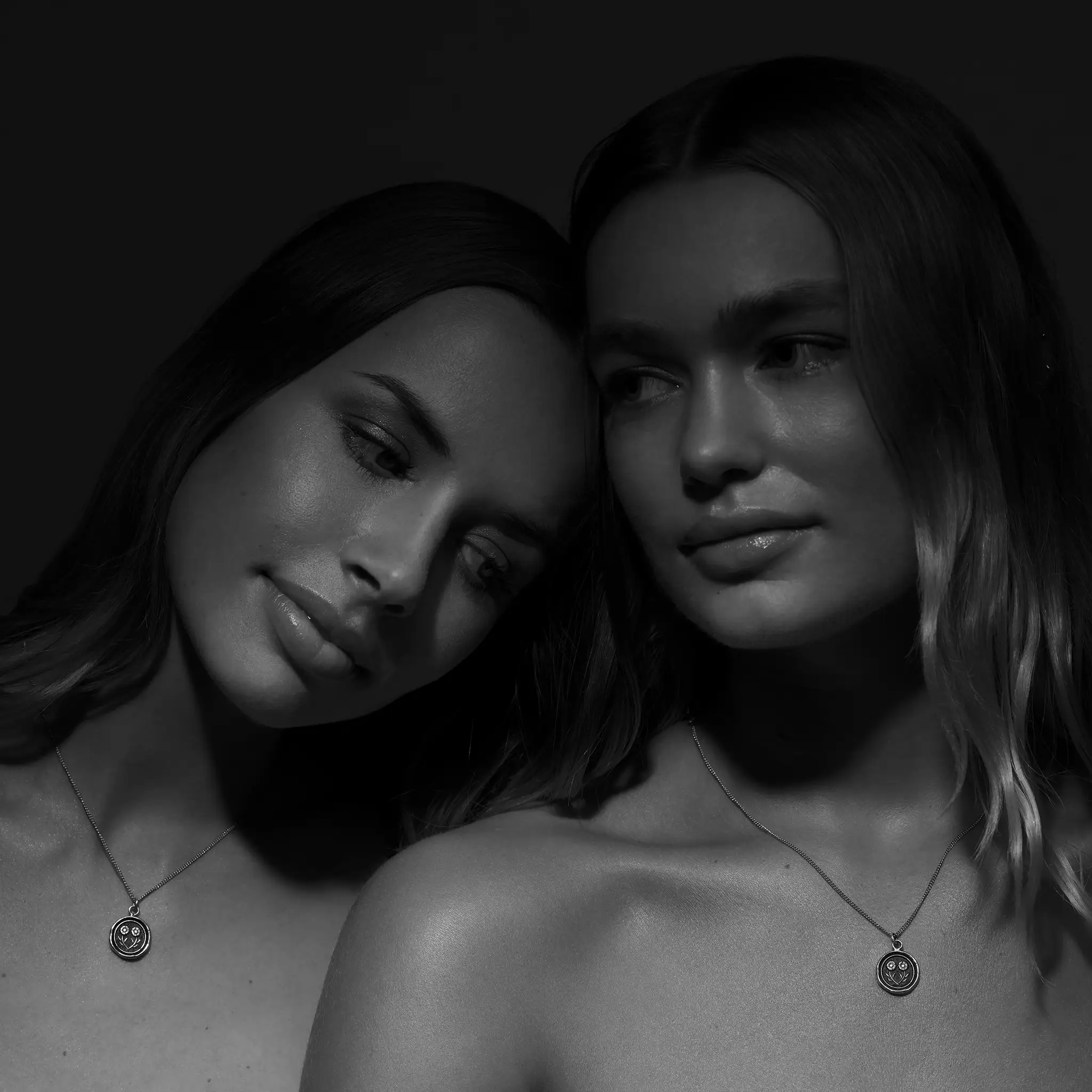 True Friends - Bronze - Image 3